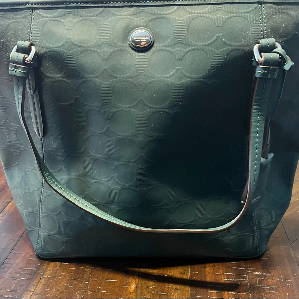 Coach Peyton Authentic Linear C Embossed Leather Zip Hunter Green Tote Bag - Picture 1 of 9
